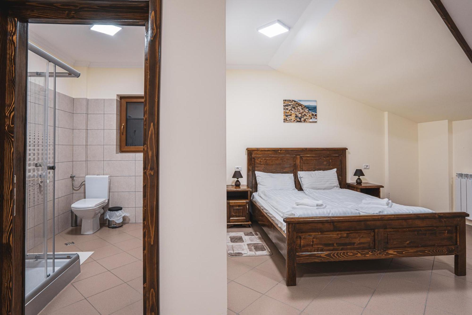 Hotel Rabbit Bran Moieciu de Jos Exterior foto